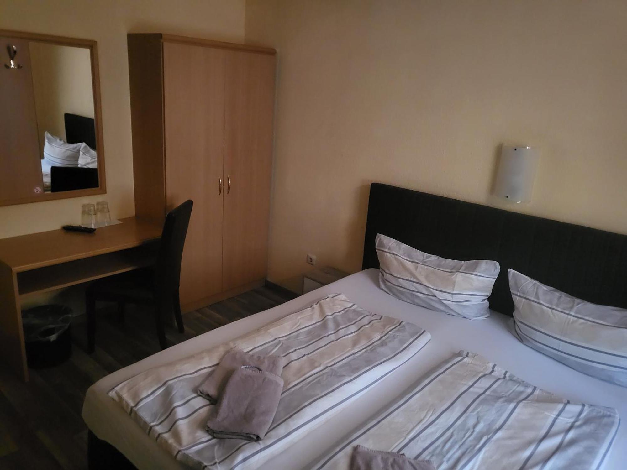 Pension Kuehnauer Hof Dessau-Rosslau Εξωτερικό φωτογραφία