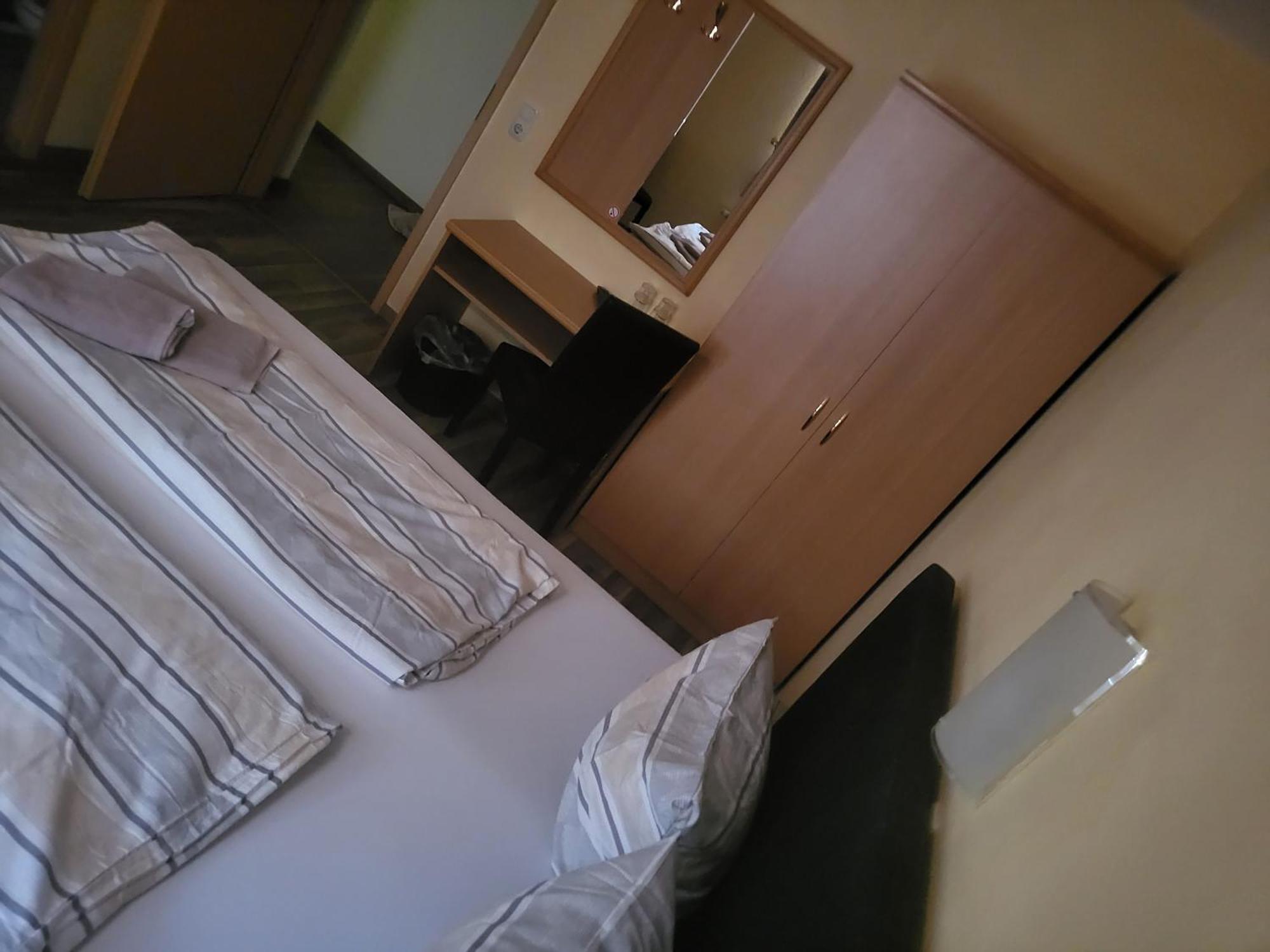 Pension Kuehnauer Hof Dessau-Rosslau Εξωτερικό φωτογραφία